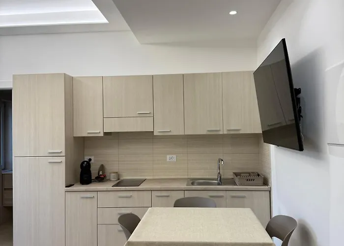 La Dimora Degli Dei 4* 카로비그노