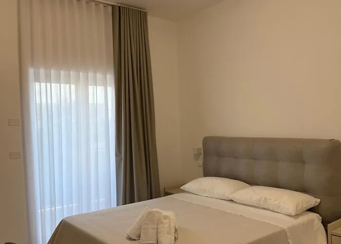 La Dimora Degli Dei 4* 카로비그노