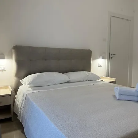 La Dimora Degli Dei Апарт-отель Каровиньо